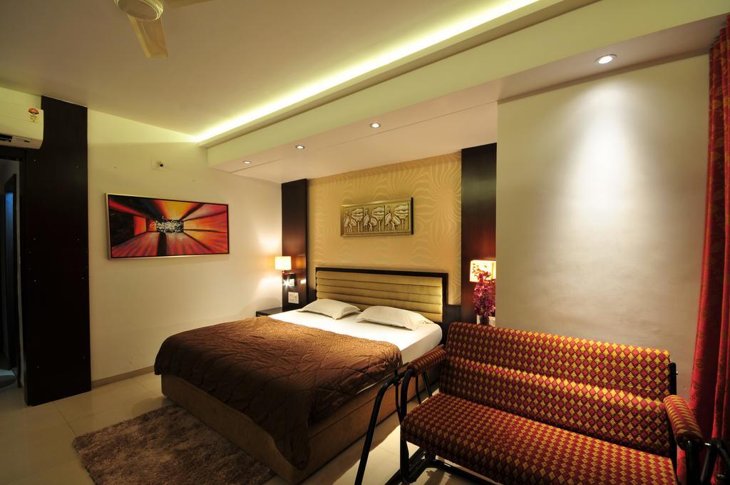 Hotel Surabhi Regency Ānand Zimmer foto
